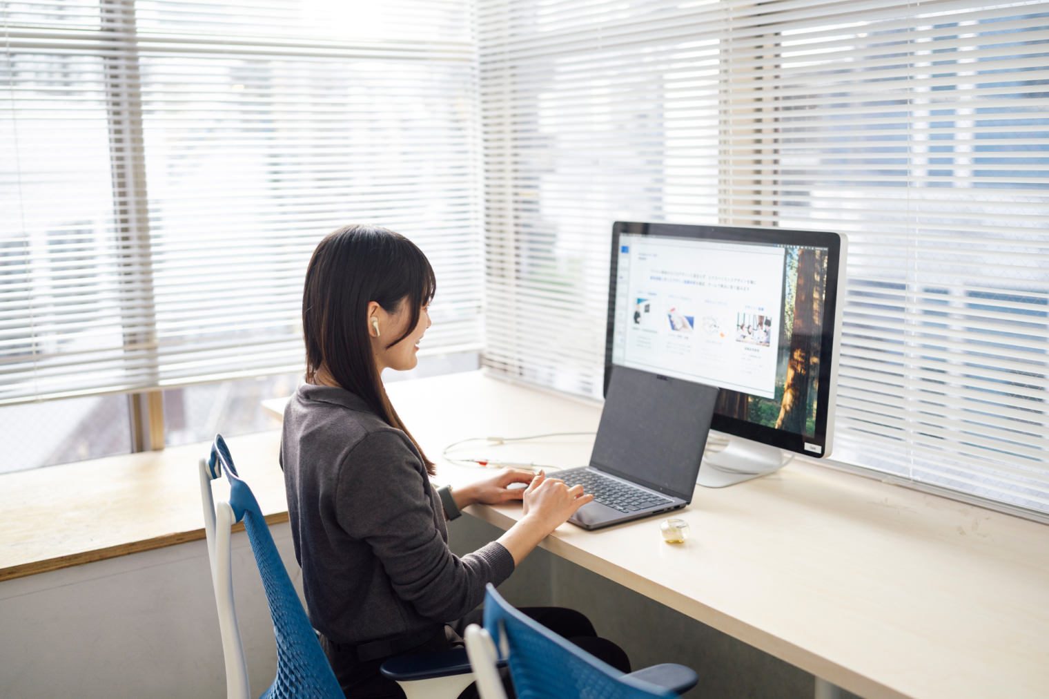 自分の意思でキャリアを考えながら、仕事に主体的に取り組んでいる様子