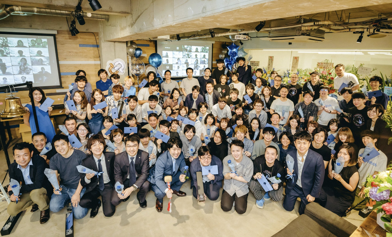 東証マザーズ上場を迎え、グッドパッチのメンバーが集まった記念写真