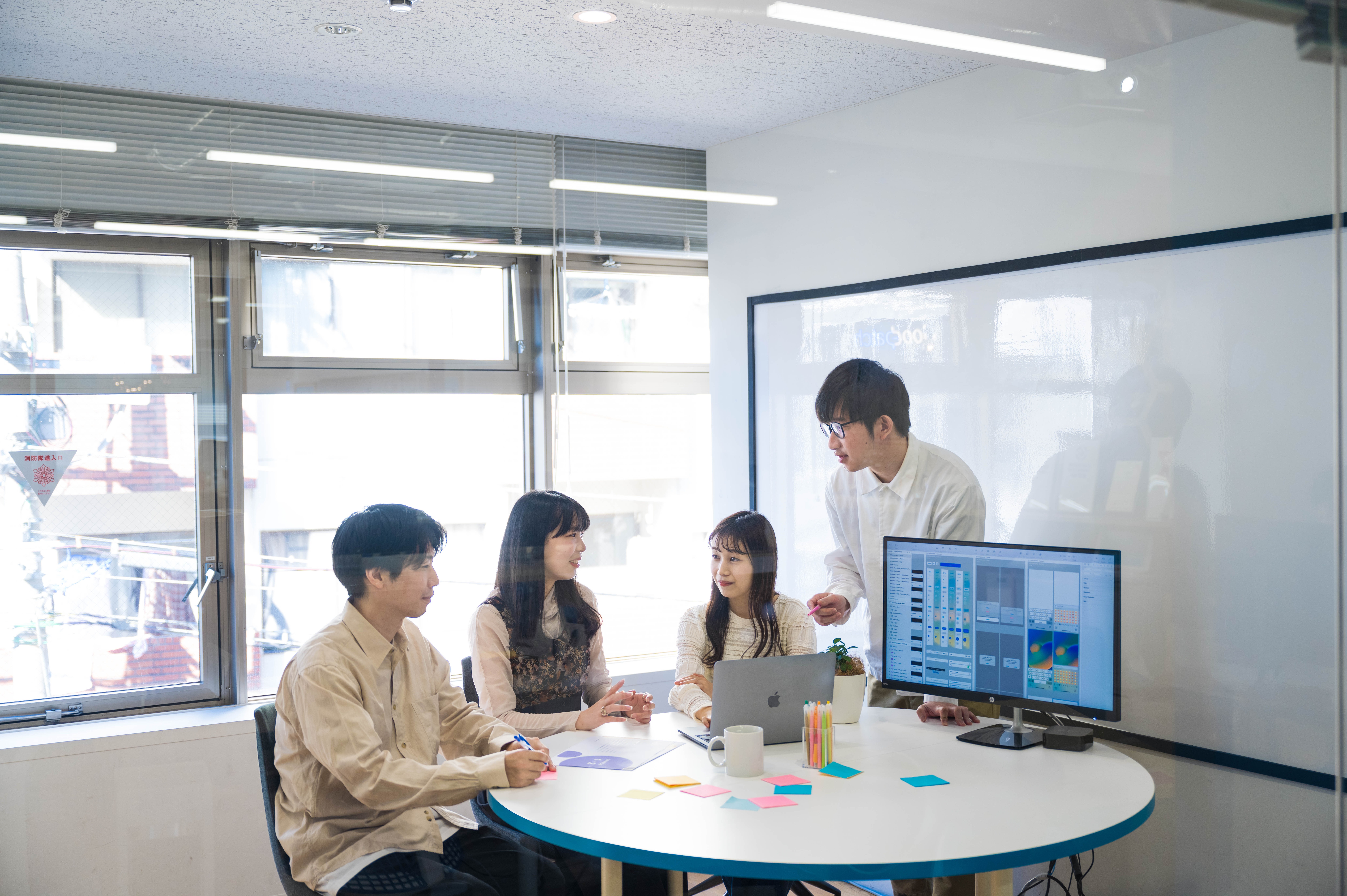 【27卒】UI/UXデザイナー向け会社説明会 - 2026.02.25 - オンライン開催（Zoom予定）